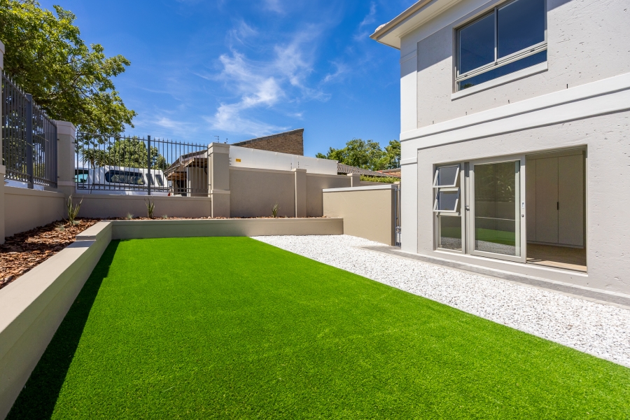 4 Bedroom Property for Sale in Vierlanden Western Cape